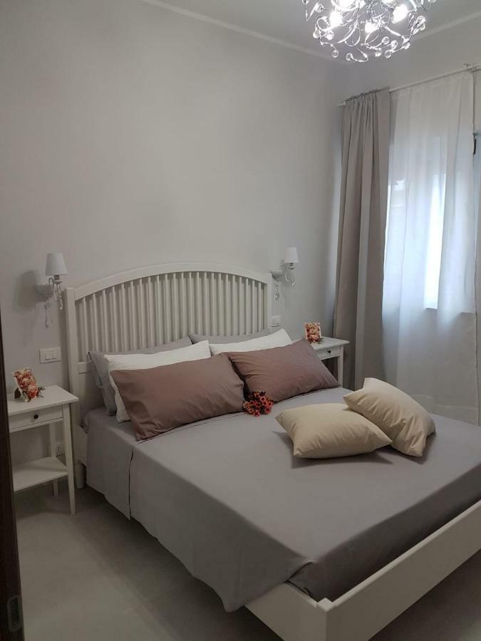 Affitta Camere Da Nonna Maria Lesina Kültér fotó